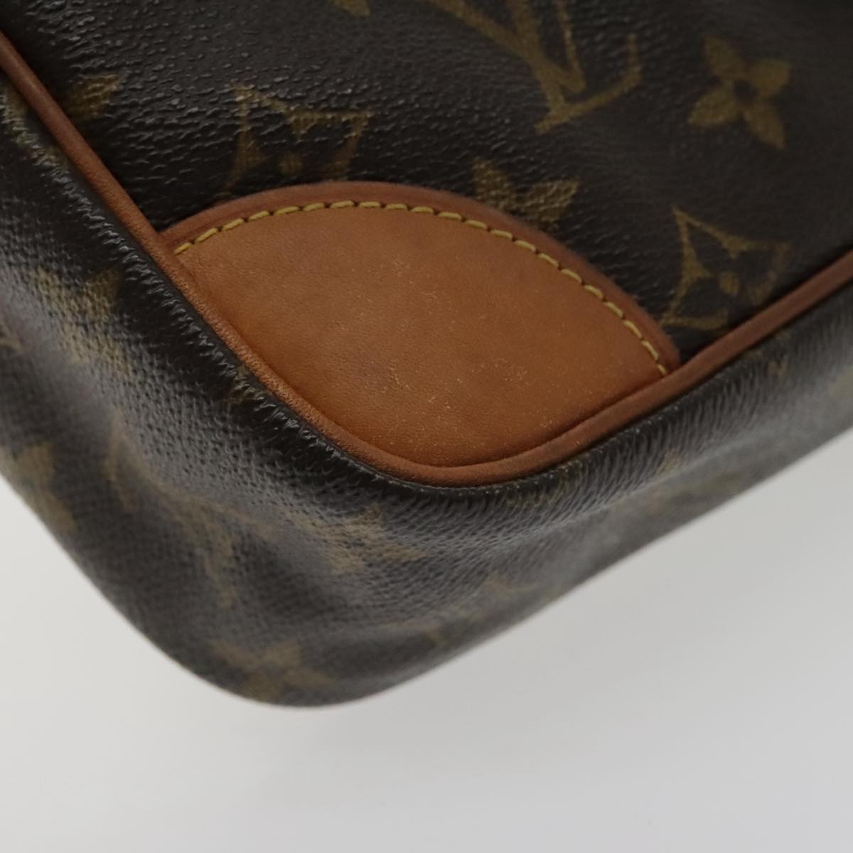 LOUIS VUITTON Monogram Compiegne 28 Clutch Bag M51845 LV Auth ki5021