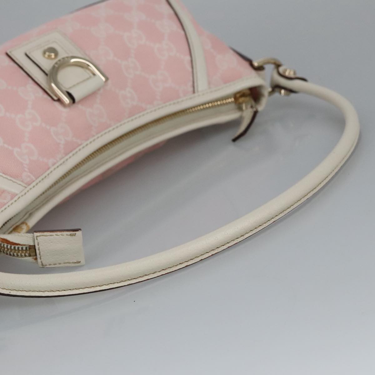 GUCCI GG Canvas Shoulder Bag Pink 130939 Auth ki5065