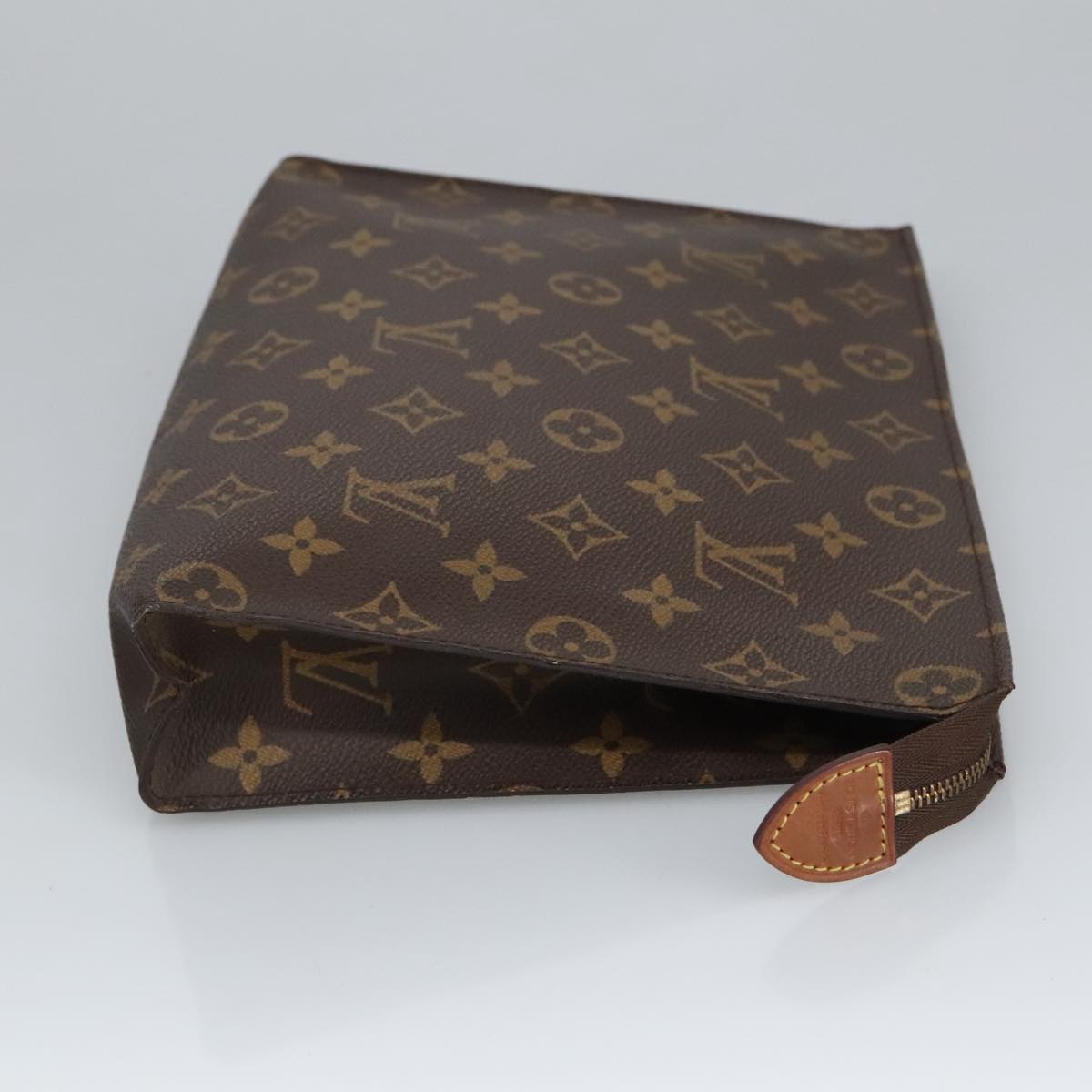 LOUIS VUITTON Monogram Poche Toilette 26 Pouch M47542 LV Auth ki5082