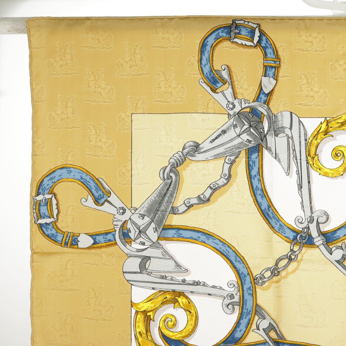 HERMES Carre 90 Scarf ""L’INSTRVCTION DV ROY"" Silk Beige Auth ki5112