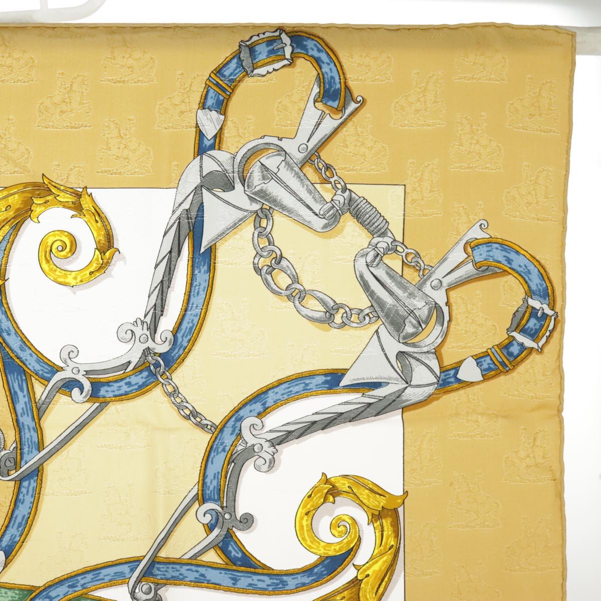 HERMES Carre 90 Scarf ""L’INSTRVCTION DV ROY"" Silk Beige Auth ki5112