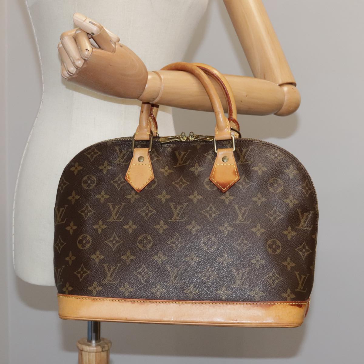 LOUIS VUITTON Monogram Alma Hand Bag M51130 LV Auth ki5181