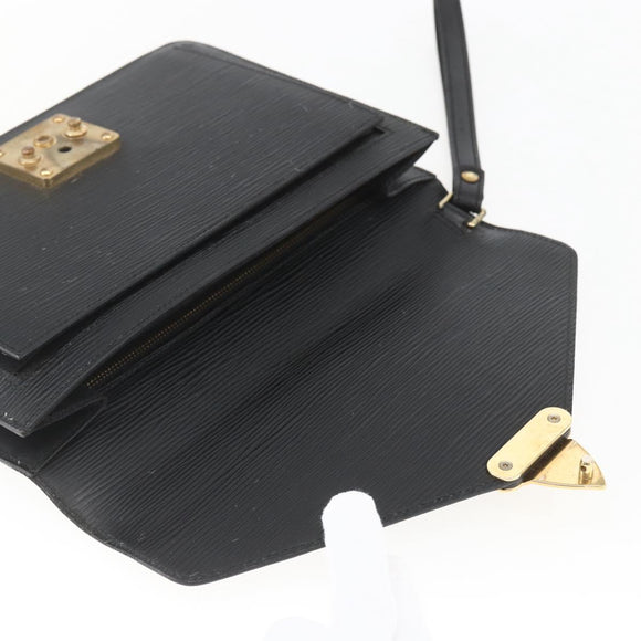 LOUIS VUITTON Epi Serie Dragonne Clutch Bag Black Noir M52612 LV Auth ki6383
