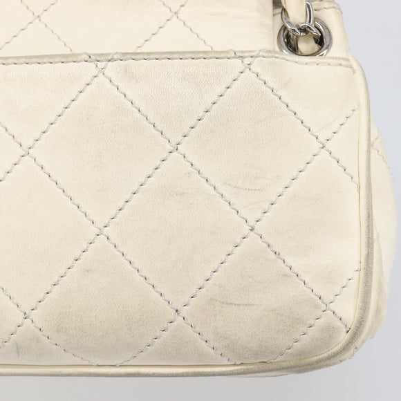 CHANEL Chain Shoulder Bag Leather Beige Silver CC Auth ki6841A