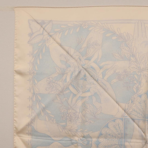 HERMES Carre 90 Scarf Silk Beige Light Blue ""Les chants du Henna"" Auth ki6863M
