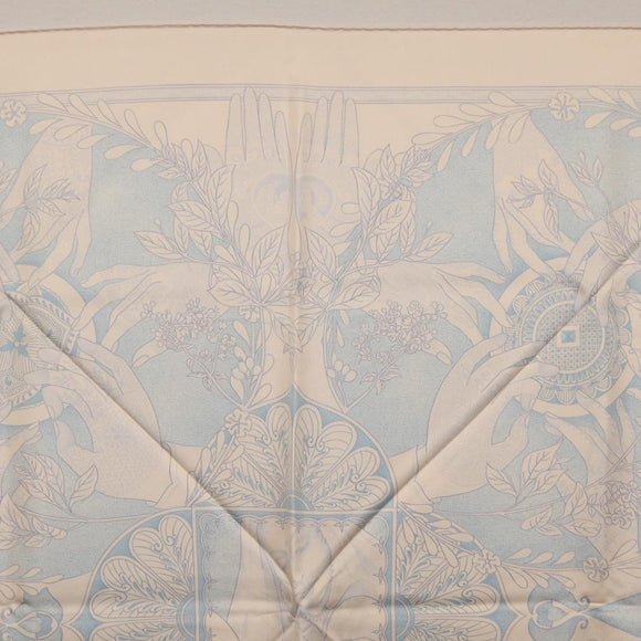 HERMES Carre 90 Scarf Silk Beige Light Blue ""Les chants du Henna"" Auth ki6863M