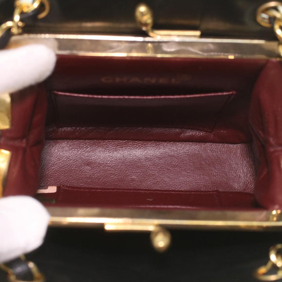 CHANEL Matelasse Clasp Chain Shoulder Bag Lamb Skin Black CC Auth kk164