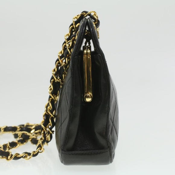 CHANEL Matelasse Clasp Chain Shoulder Bag Lamb Skin Black CC Auth kk164