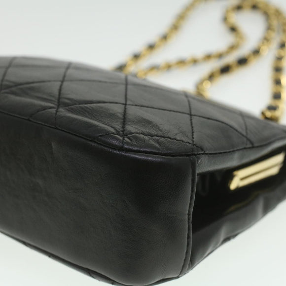 CHANEL Matelasse Clasp Chain Shoulder Bag Lamb Skin Black CC Auth kk164