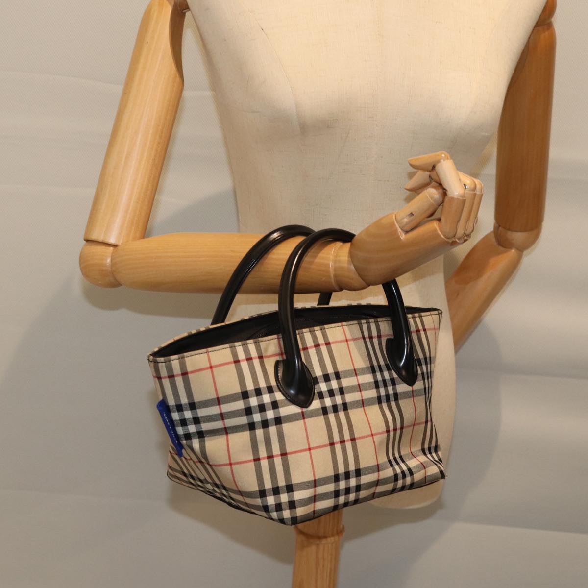 BURBERRY Nova Check Hand Bag Nylon Beige Auth kk209