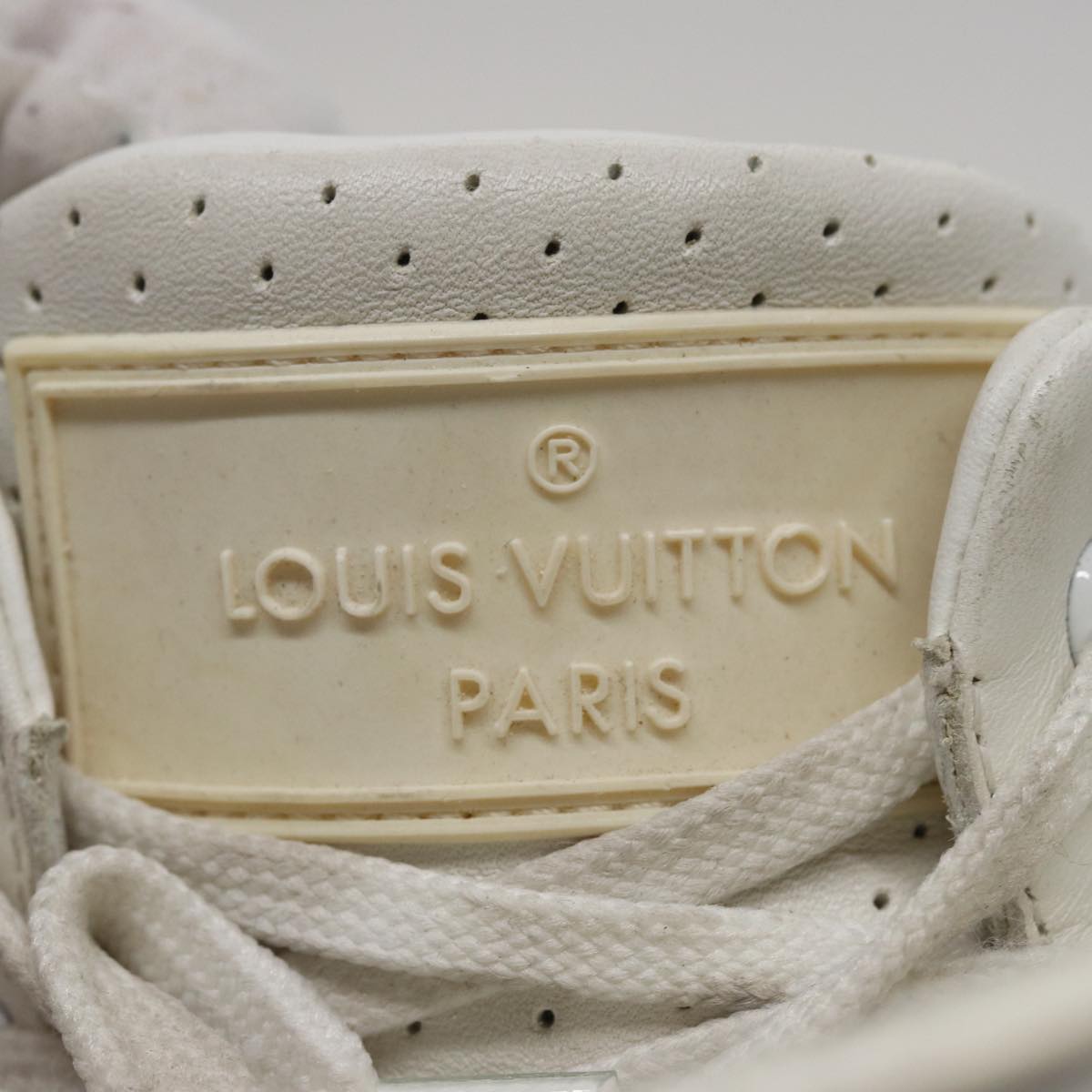 LOUIS VUITTON sneakers Leather White LV Auth kk232