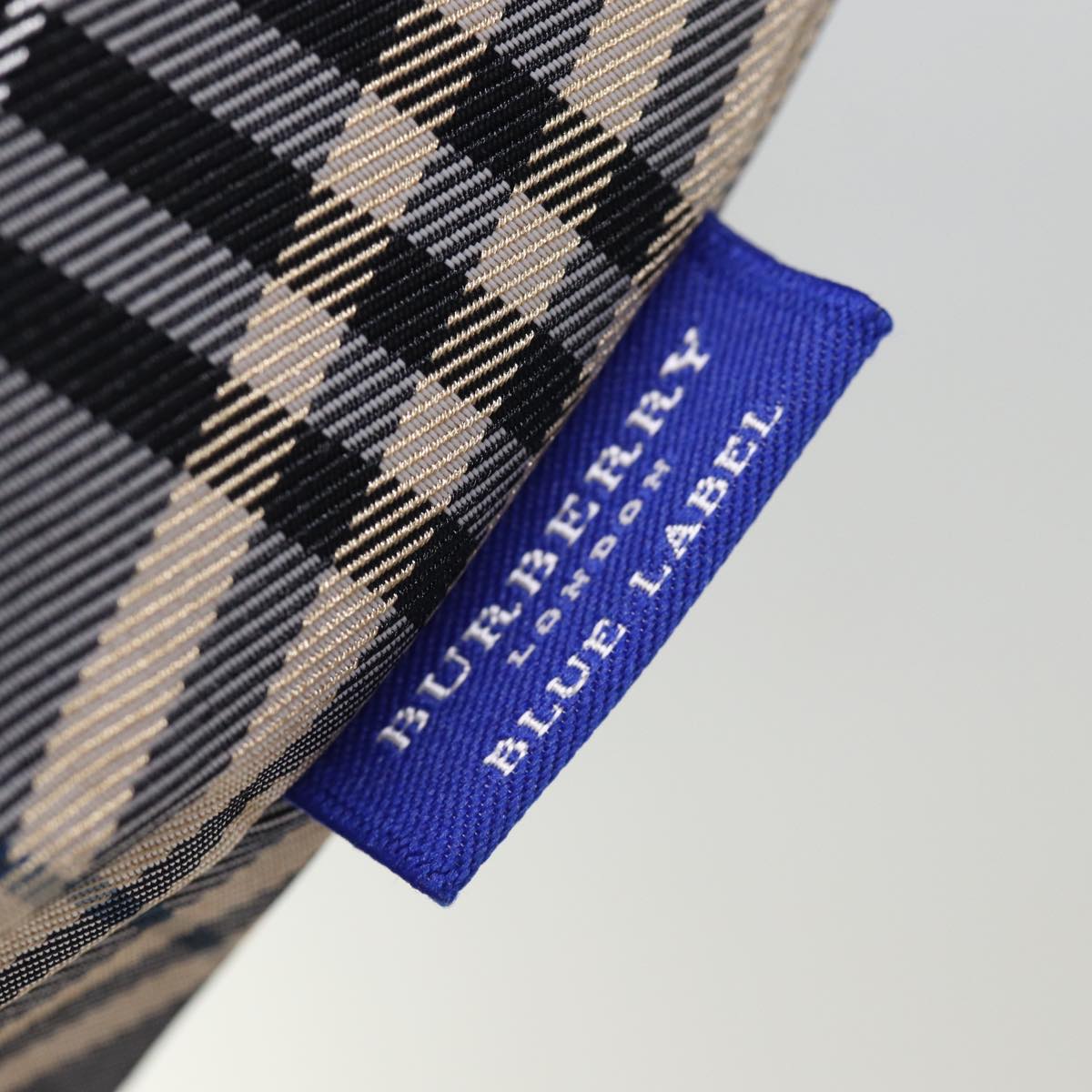 BURBERRY Nova Check Blue Label Hand Bag Nylon Blue Auth kk236