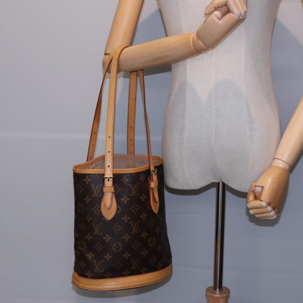 LOUIS VUITTON Monogram Bucket PM Shoulder Bag M42238 LV Auth kk242