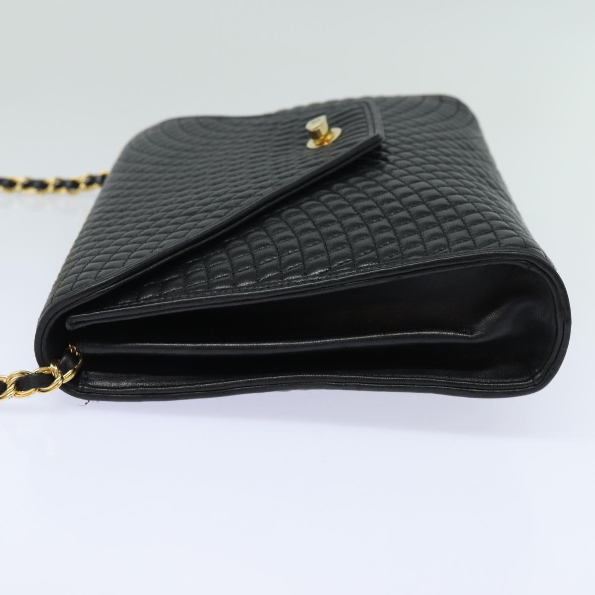 BALLY Quilted Chain Shoulder Bag Leather Black Auth kk261