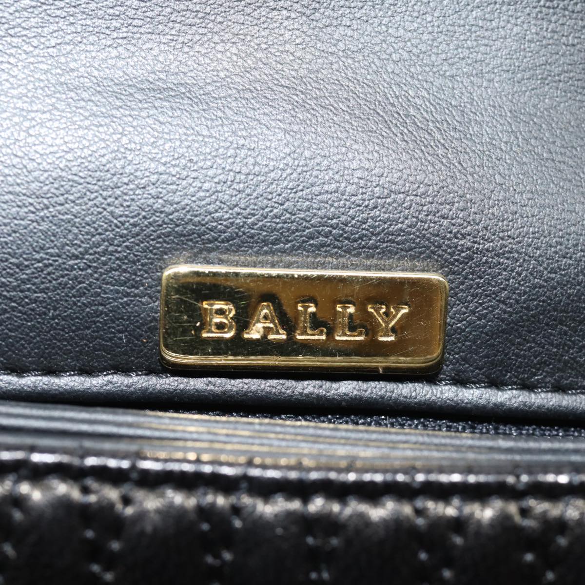 BALLY Quilted Chain Shoulder Bag Leather Black Auth kk282