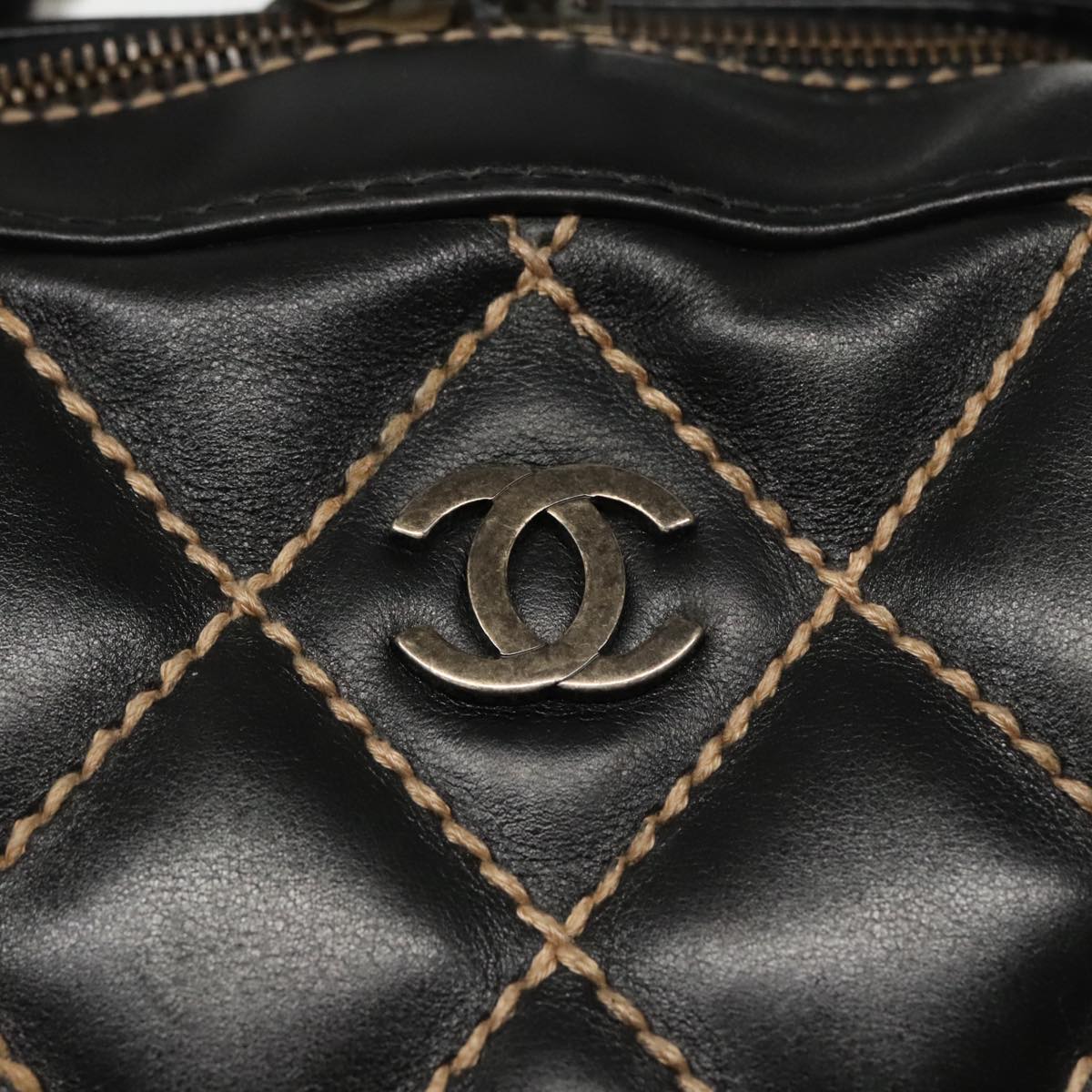 CHANEL Wild Stitch Hand Bag Leather Black CC Auth kk367