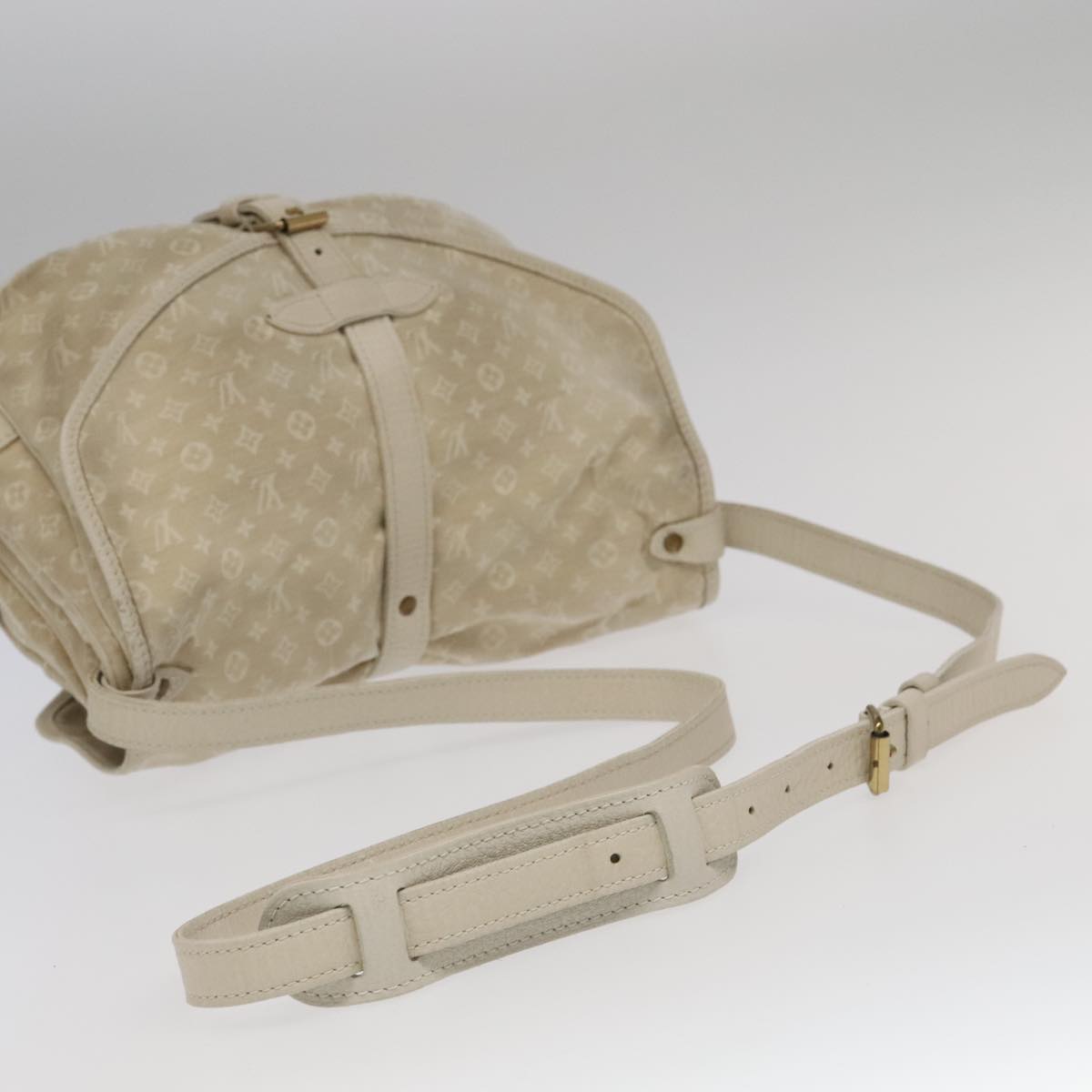 LOUIS VUITTON Monogram Mini Lin Saumur PM Shoulder Bag Ivory M95314 Auth kk368