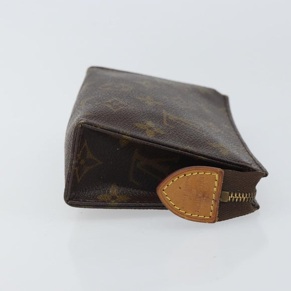 LOUIS VUITTON Monogram Poche Toilette 15 Pouch M47546 LV Auth kk611