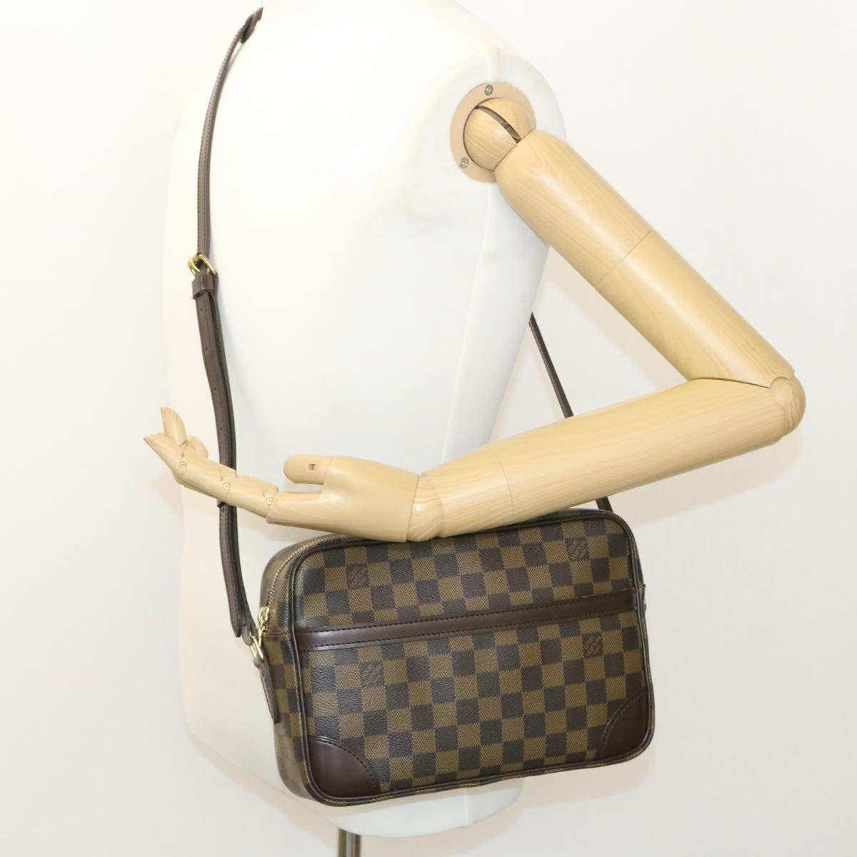 LOUIS VUITTON Damier Ebene Trocadero 27 Shoulder Bag N48085 LV Auth knn052A