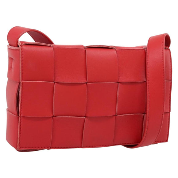 Bottega Veneta MAXI INTRECCIATO Cassette Shoulder Bag Leather Red Auth LN047V