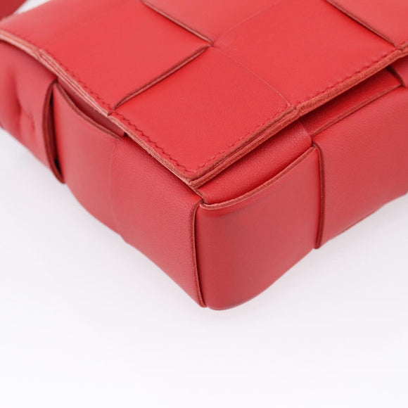 Bottega Veneta MAXI INTRECCIATO Cassette Shoulder Bag Leather Red Auth LN047V