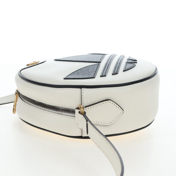 GUCCI x Adidas Shoulder Bag Leather White Gold Tone 702626 Auth LN090M