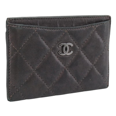CHANEL Matelasse Card Case Lamb Skin Gray Silver CC Auth LN111