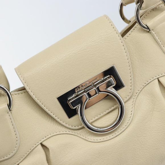 Salvatore Ferragamo Gancini Hand Bag Leather White Silver Auth LNZ008