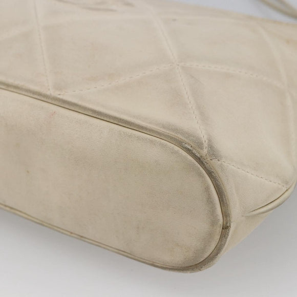 CHANEL Matelasse Shoulder Bag Lamb Skin Ivory Gold CC Auth LNZ015A