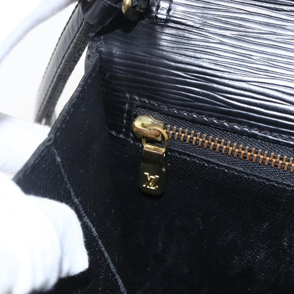 LOUIS VUITTON Epi Serie Dragonne Clutch Bag Black Noir M52612 LV Auth LNZ266