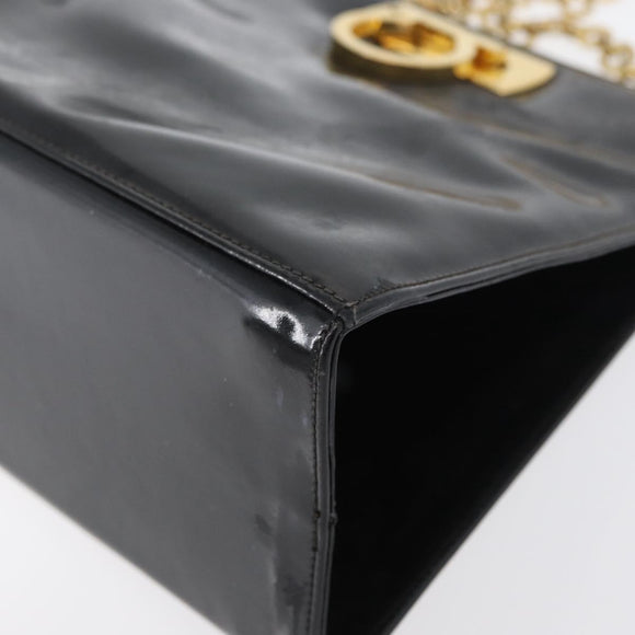 Salvatore Ferragamo Gancini Chain Bag Patent leather Black Gold Auth LNZ268
