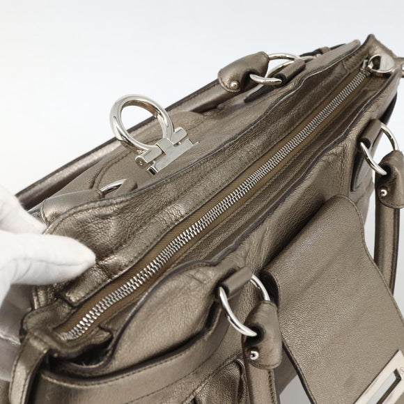 Salvatore Ferragamo Gancini Hand Bag Leather White Silver Auth LNZ426