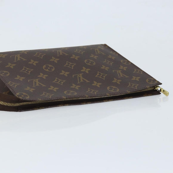 LOUIS VUITTON Monogram Poche Toilette 26 Pouch M47542 LV Auth LNZ557