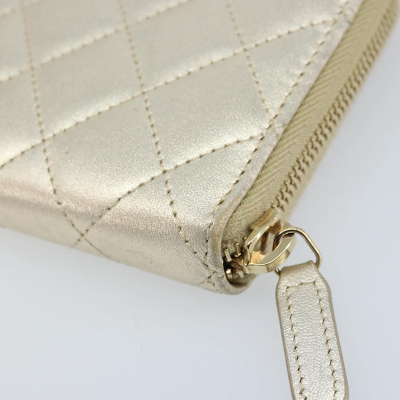 CHANEL Matelasse Long Wallet Lamb Skin Gold Tone CC Auth LNZ571V