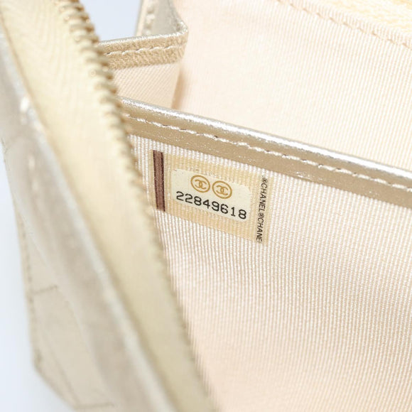 CHANEL Matelasse Long Wallet Lamb Skin Gold Tone CC Auth LNZ571V