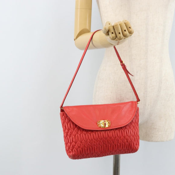 Miu Miu Matelassé Umhängetasche Leder 2way Rot Gold Auth LNZ743V