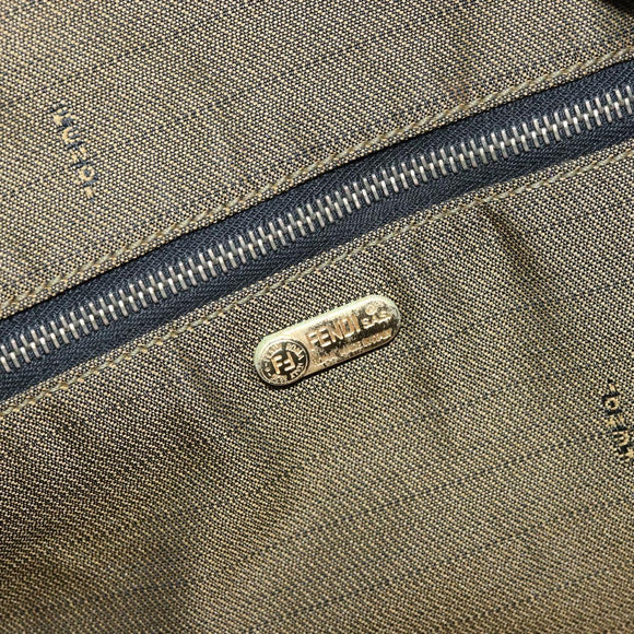 FENDI Zucca Canvas Hand Bag Brown Black Auth LNZ770