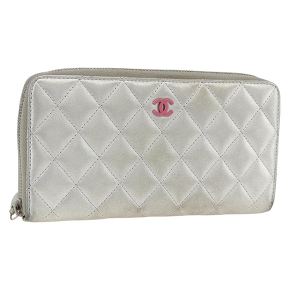 CHANEL Matelasse Long Wallet Lamb Skin Silver CC Auth LNZ865A