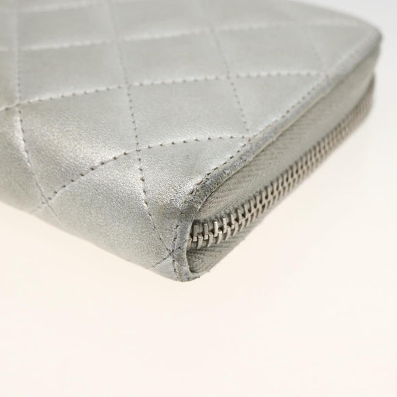 CHANEL Matelasse Long Wallet Lamb Skin Silver CC Auth LNZ865A