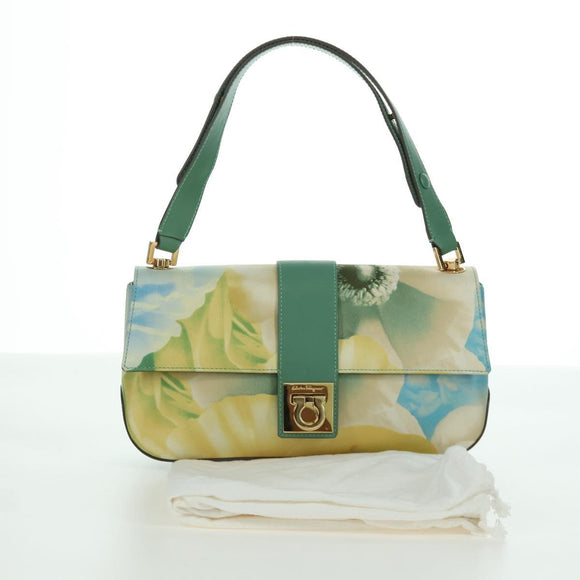 Salvatore Ferragamo Gancini Shoulder Bag Leather Green Gold Auth LNZ984A