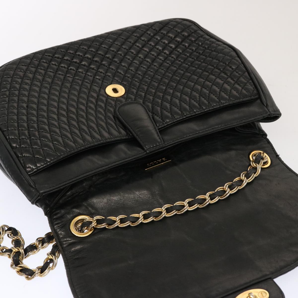 BALLY Quilted Chain Shoulder Bag Leather Black Auth mr022