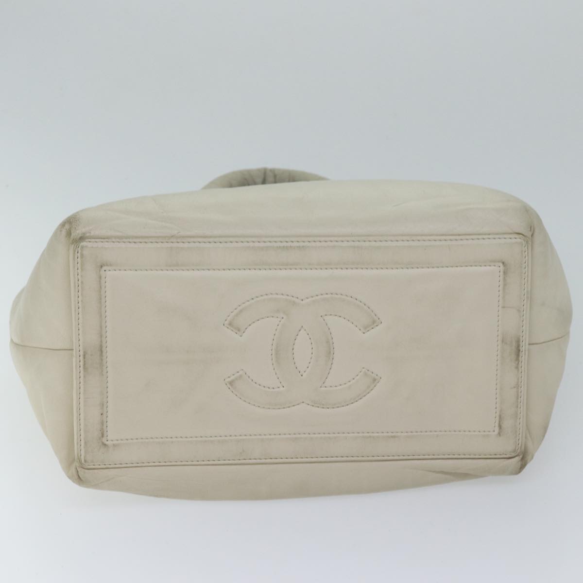 CHANEL Coco Cocoon Hand Bag Leather White CC Auth mr034