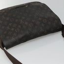 LOUIS VUITTON Monogram Messenger MM Beaubourg Shoulder Bag M97038 LV Auth mr1109-14