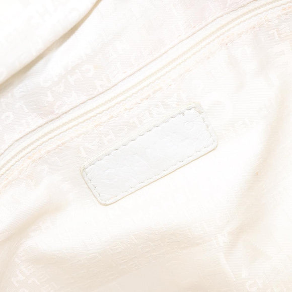 CHANEL Choco Bar Fringe Tote Bag Leather White Silver CC Auth mr1367