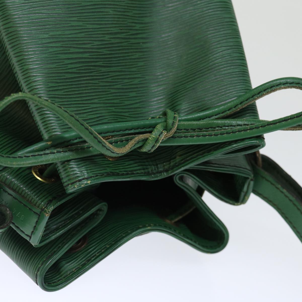 LOUIS VUITTON Epi Noe Shoulder Bag Green M44004 LV Auth mr148