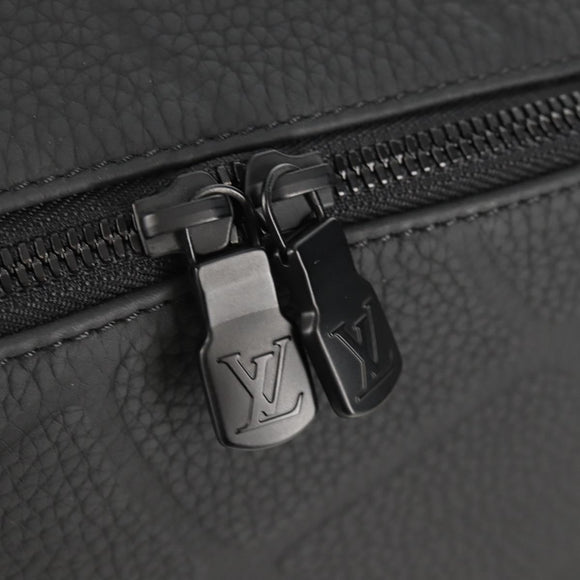 LOUIS VUITTON Discovery FIFA 2022 World Cup Leather M21391 Auth mr1602M