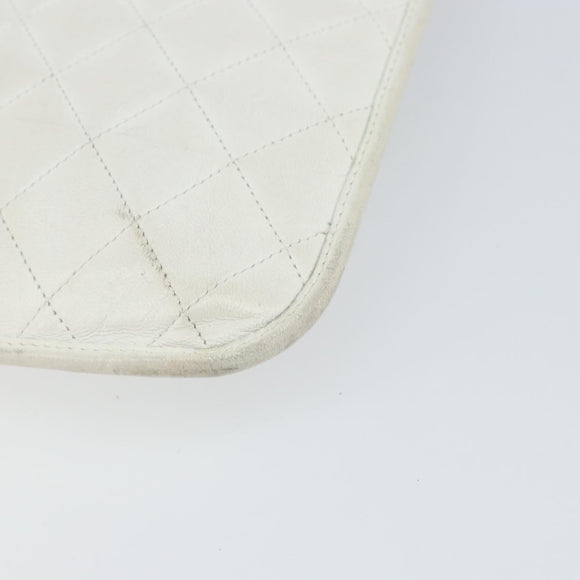 CHANEL Matelasse Chain Shoulder Bag Leather White Gold CC Auth mr1801