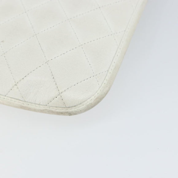 CHANEL Matelasse Chain Shoulder Bag Leather White Gold CC Auth mr1801