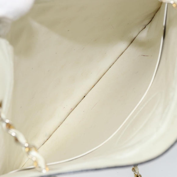 CHANEL Matelasse Chain Shoulder Bag Leather White Gold CC Auth mr1801