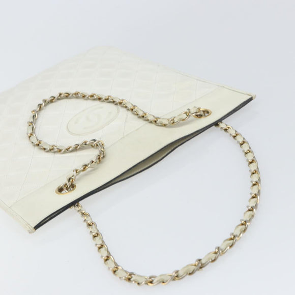 CHANEL Matelasse Chain Shoulder Bag Leather White Gold CC Auth mr1801